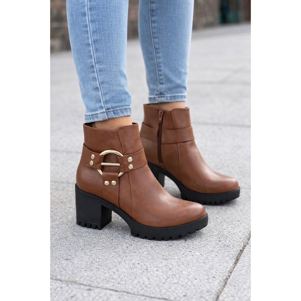 Forever Link Women's Brown Chunky Heel Combat Ankle Boots Size 8.5